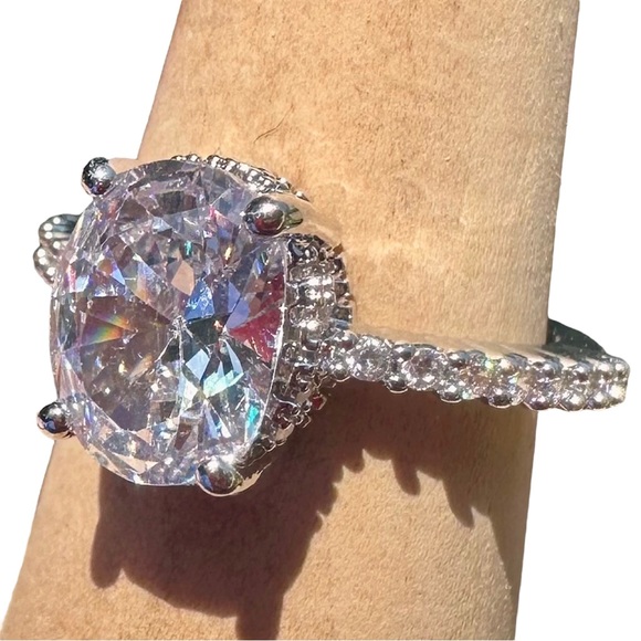 NEW Oval Shaped White Gold-Plated Dazzling Brilliant Cut CZ Band Ring - Picture 8 of 16